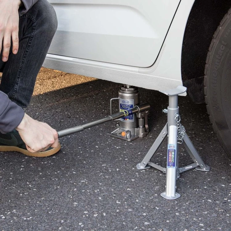 Kobyłki 2t Auto Lift Fix Alca