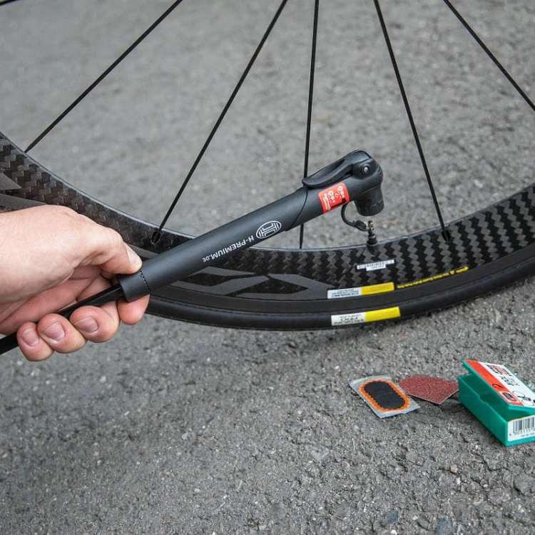 Pompka do opon Mini pompka ręczna do rowerów AeroStarCompact PRO Heyner